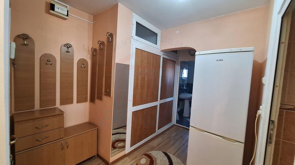 🏛️ De închiriat 2 camere, Micro 20, 350 euro/luna - Poză 7