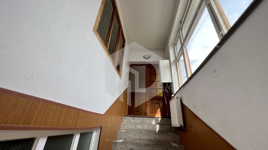 Casa individuala+ curte. Zona Lazaret/Balanta/ 3 Apartamente - Poză 9