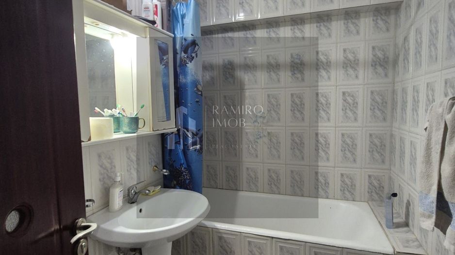 Apartament 104mp-utili 2bai centrala -an 1985 -Bd. Chisinau -Mega Mall - Poză 12