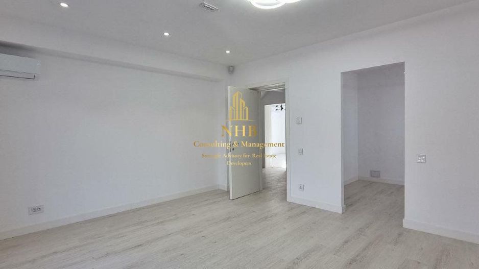 Vila 5 camere cu mansarda spatioasa si gradina in Pipera American Village - Poză 7