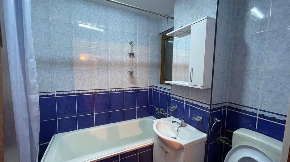 AP. 2 CAMERE EROII REVOLUTIEI, BUCATARIE INCHISA, MODERN, METROU 2 MIN - Poză 5