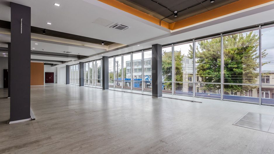 Chirie, spațiu comercial, 432mp,  str. Petricani - Poză 1