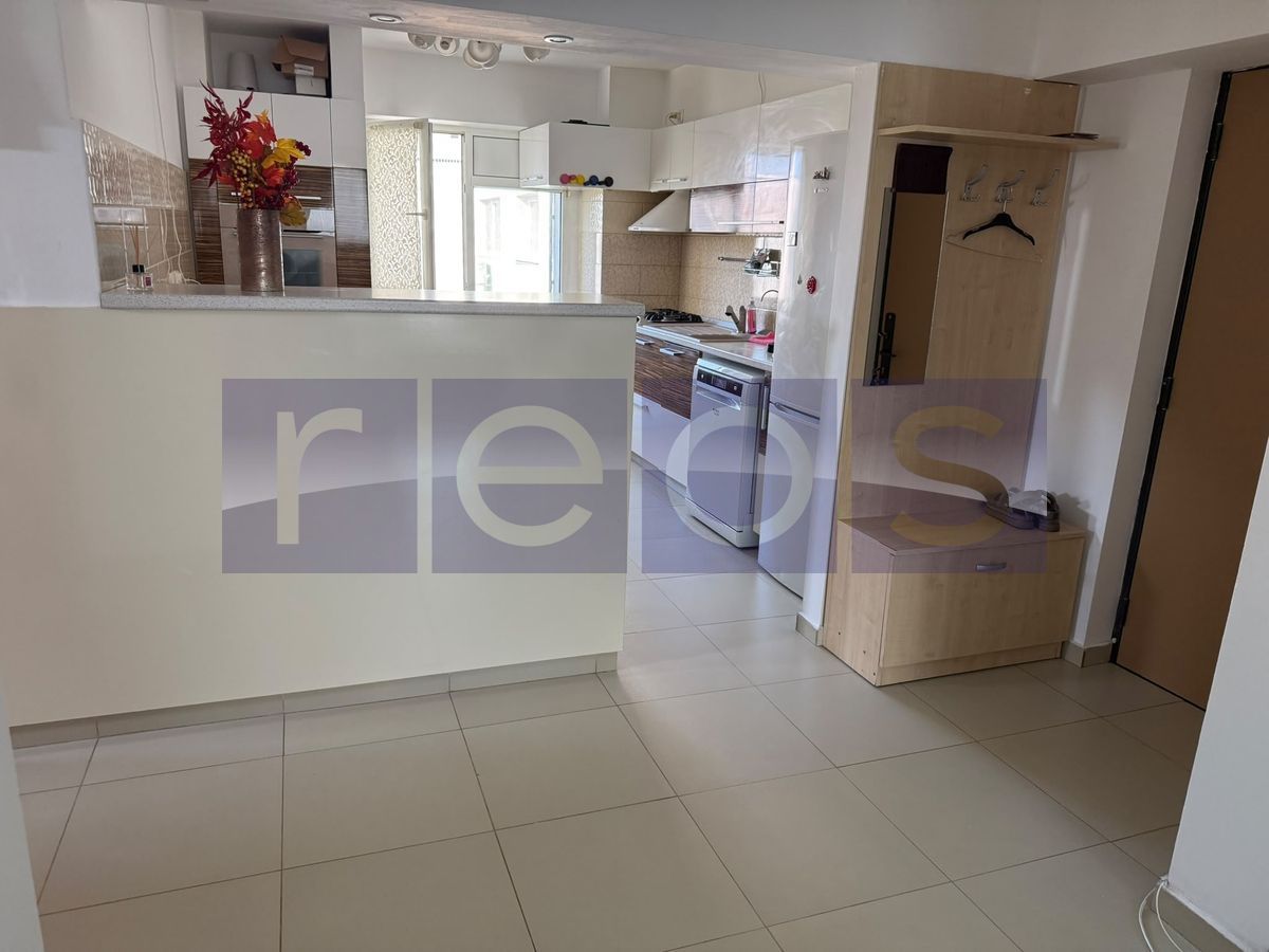 VANZARE 3 CAMERE DECOMANDAT - Poză 4