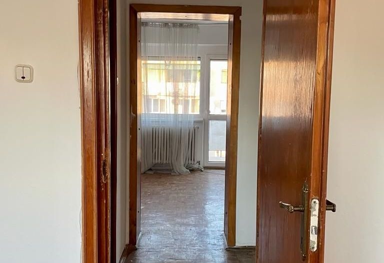 BRASADAS vinde ap 2 cam etaj 4/4 Calea Traian. - Poză 6