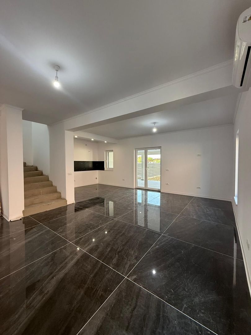 Duplex  3 dormitoare -zona centrala - Dumbravita - Poză 1