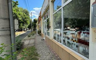 Spatiul comercial cu vitrina, vad excelent trafic, Uta Arad - Poză 4