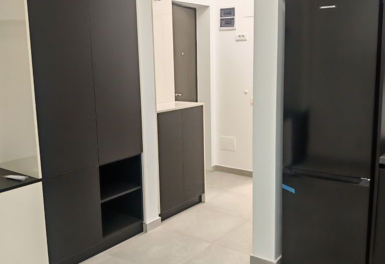 Apartament open-space bloc nou prima inchiriere - Poză 3