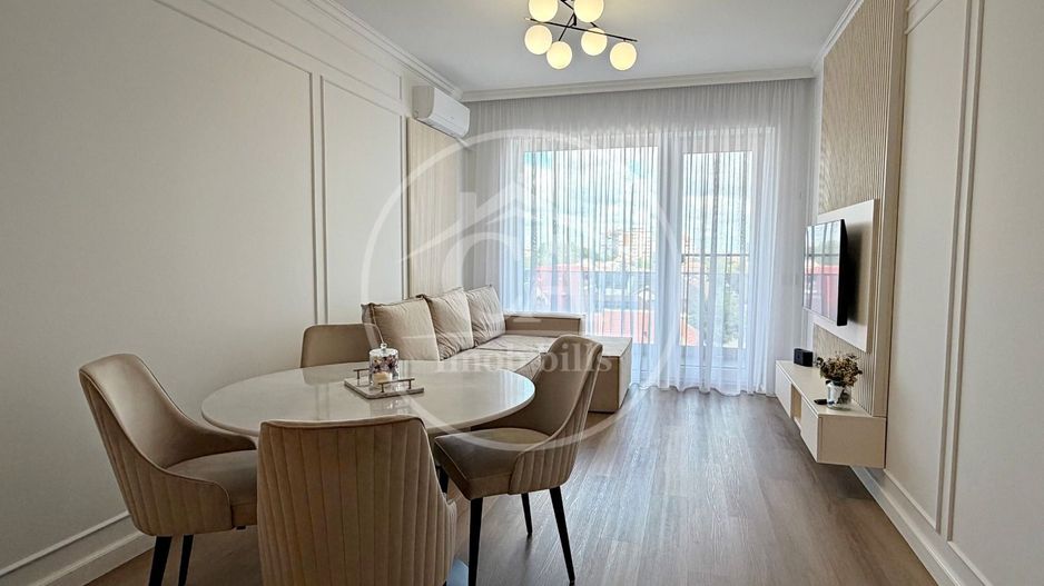 Apartament cu 3 camere de vânzare în Prima Arena, Oradea - Poză 2