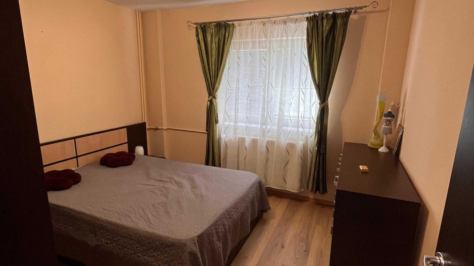 Apartamet cu 3 camere de închiriat - Poză 5
