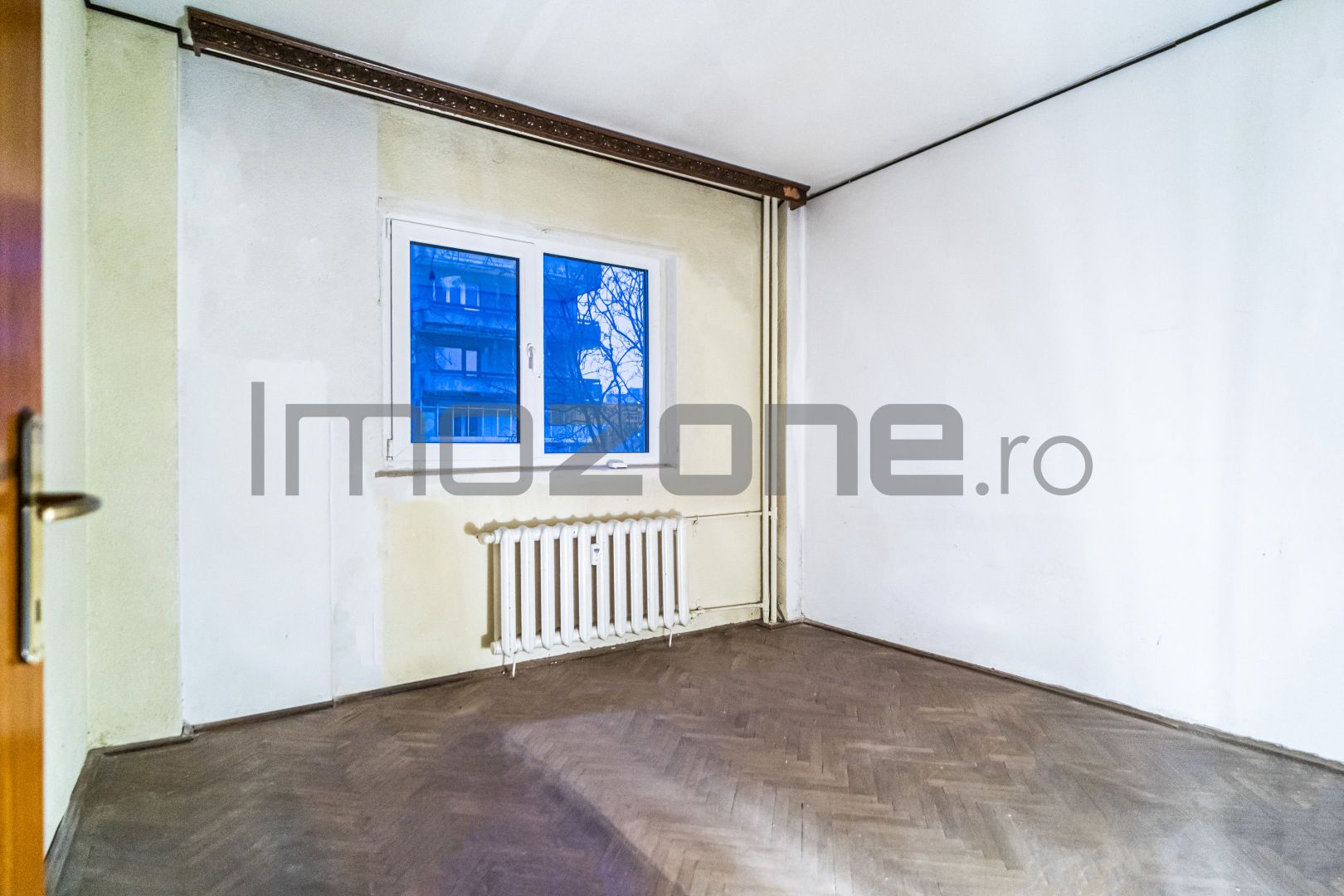 Drumul Taberei 3 camere, 4/10, bloc stradal, c-tie 1980, bucatarie mare, 2 bai - Poză 4