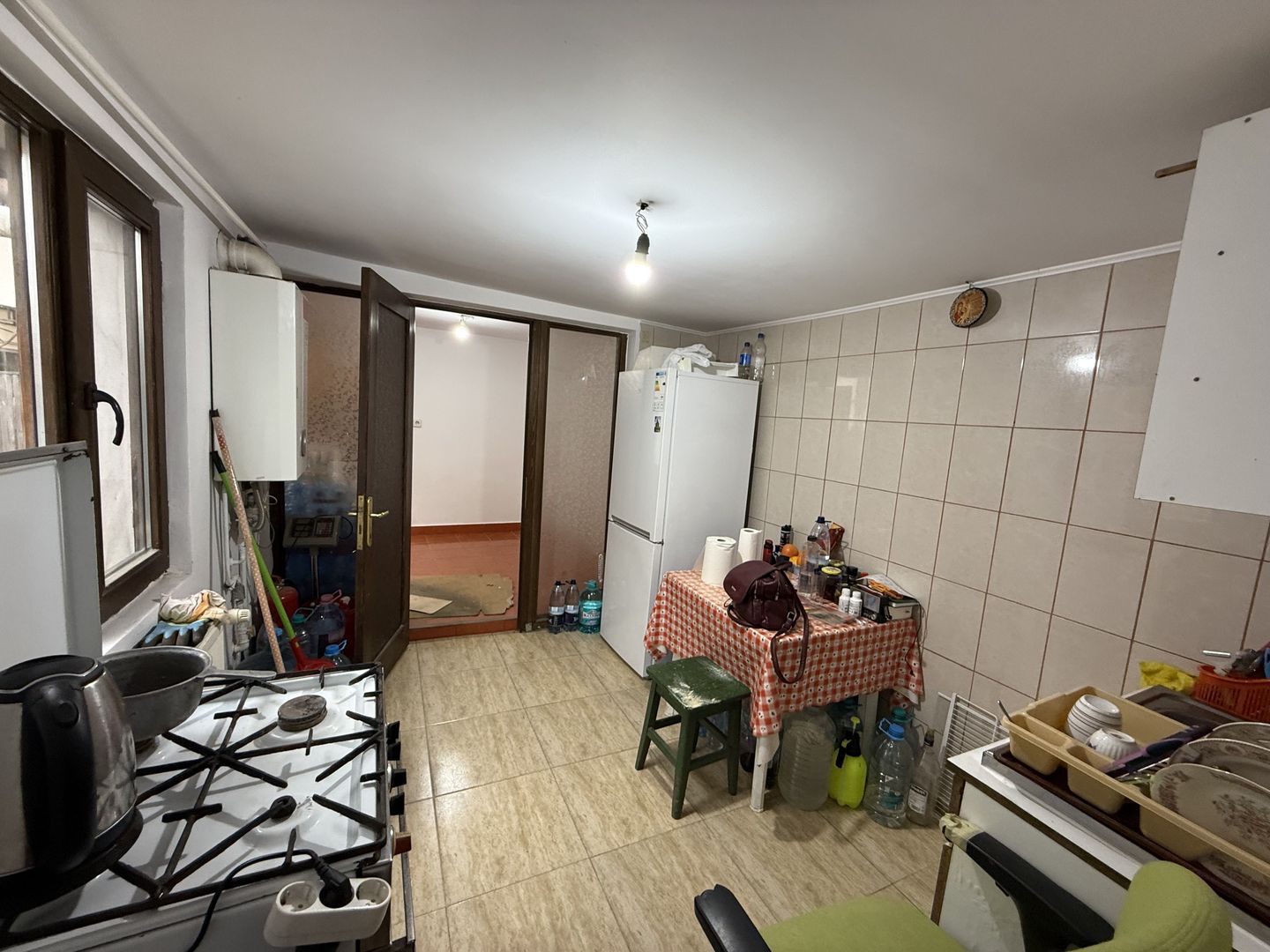 Spațiu de închiriat în Vilă - 2 camere+birou+curte în Campina - Poză 9