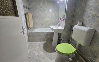 Apartament 3 Camere Decomandat Zona Cetate - Poză 4