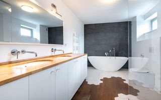 COMISION 0% - Vila eleganta P+2E 380 mp utili, teren 470mp, lac propriu + ponton - Poză 12