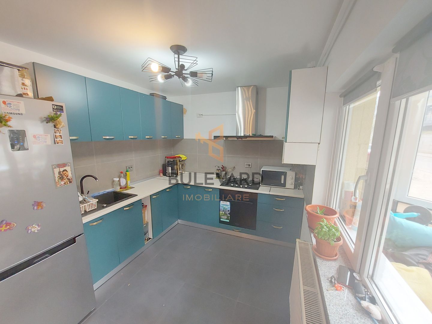 Apartament cu 3 camere/65 mp, zona strazii Eroilor! - Poză 2