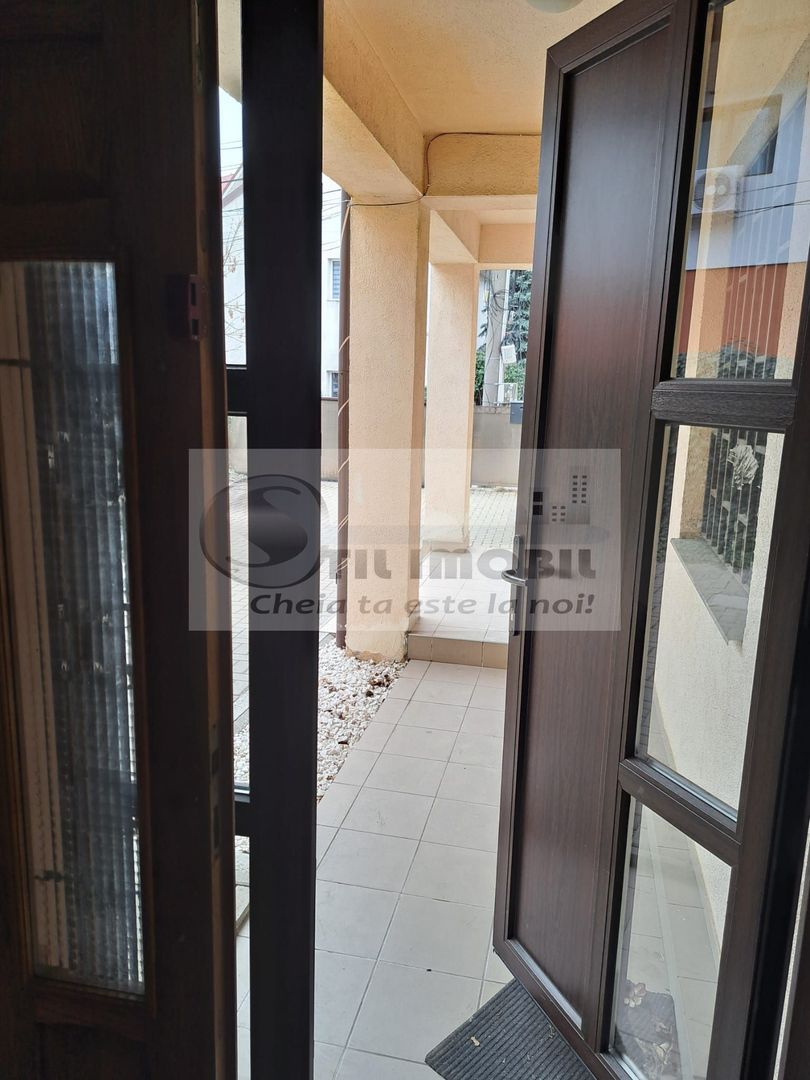 CASA/VILA  ZONA CENTRALA - 1100 euro - Poză 1