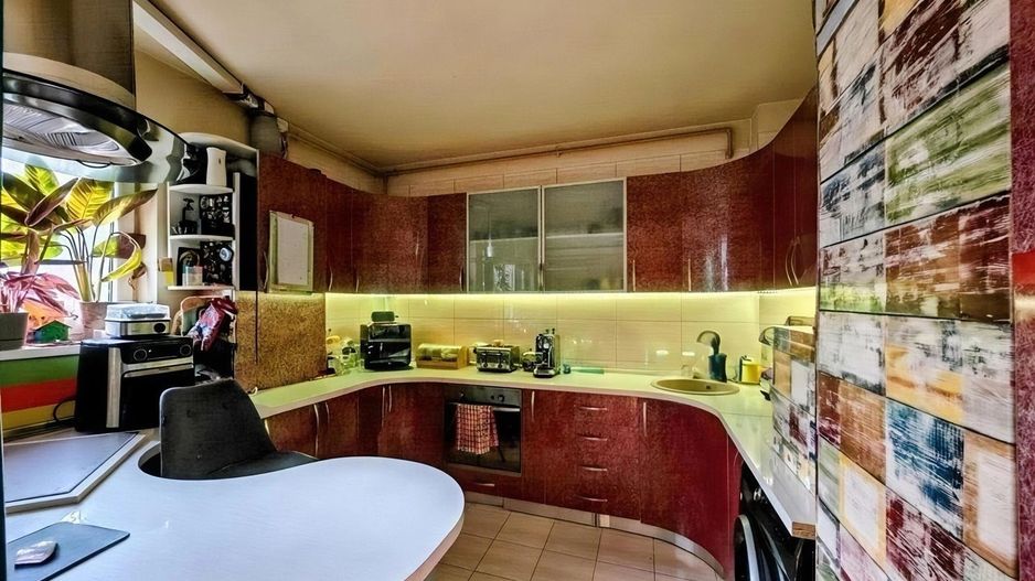 Apartament 3 camere ,grădină, foișor, loc de joacă, parcare,boxa - Poză 8