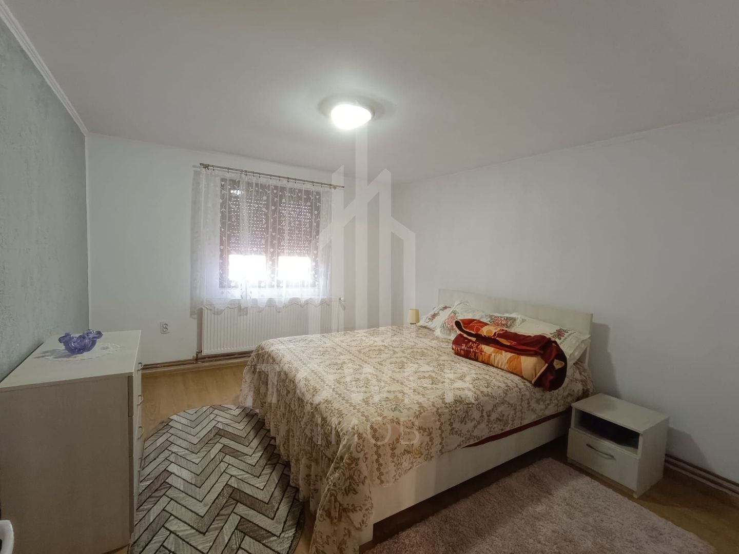 Casă de vânzare în satul Roșia cu vedere panoramică spre Munții Făgăras - Poză 22