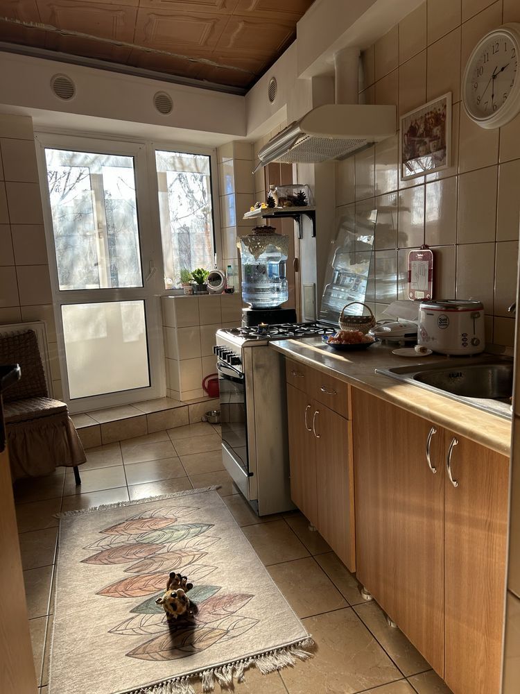 Vanzare Ap. 2 camere decomandat (zona Bd. Uverturii sector 6) - Poză 6