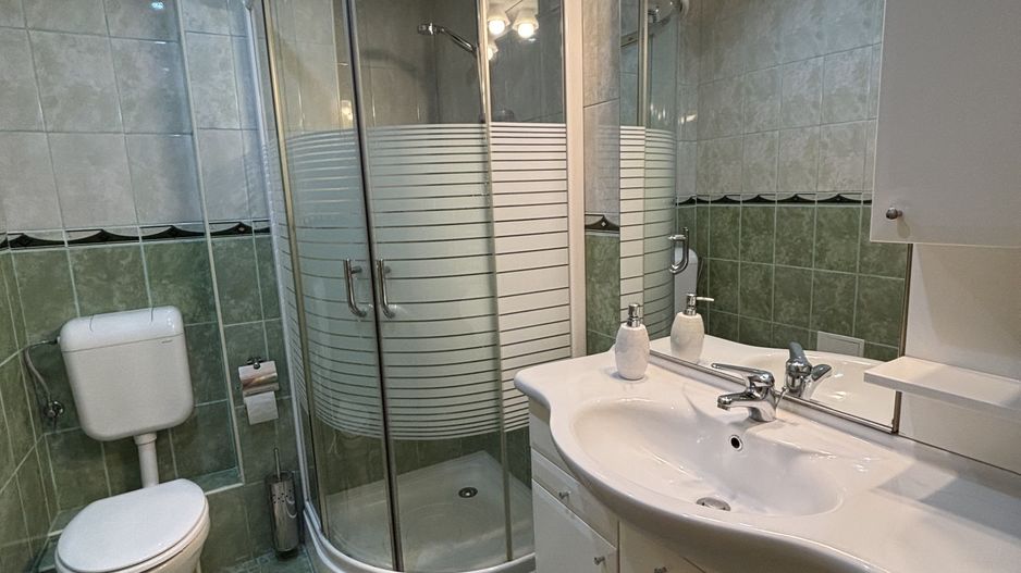 Apartament 3 camere bloc nou cu parcare subterana - Poză 19