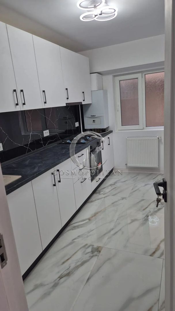 Apartament cu 3 camere ~ zona Centru ~ etaj 4 ~ confort 1 - Poză 1