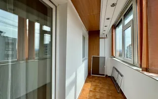 Apartament 3 camere 2 bai Centru -Blv Independentei - Poză 33