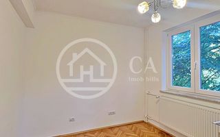 Apartament cu 3 camere de vânzare in cartierul Rogerius, Oradea - Poză 1