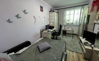 Apartament complet mobilat cu 3 camere în Giroc - 135,000 € - Poză 12
