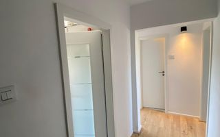 Mircea cel Batran - Bulevardul Cetatii, 2 camere decomandat  renovat - Poză 8