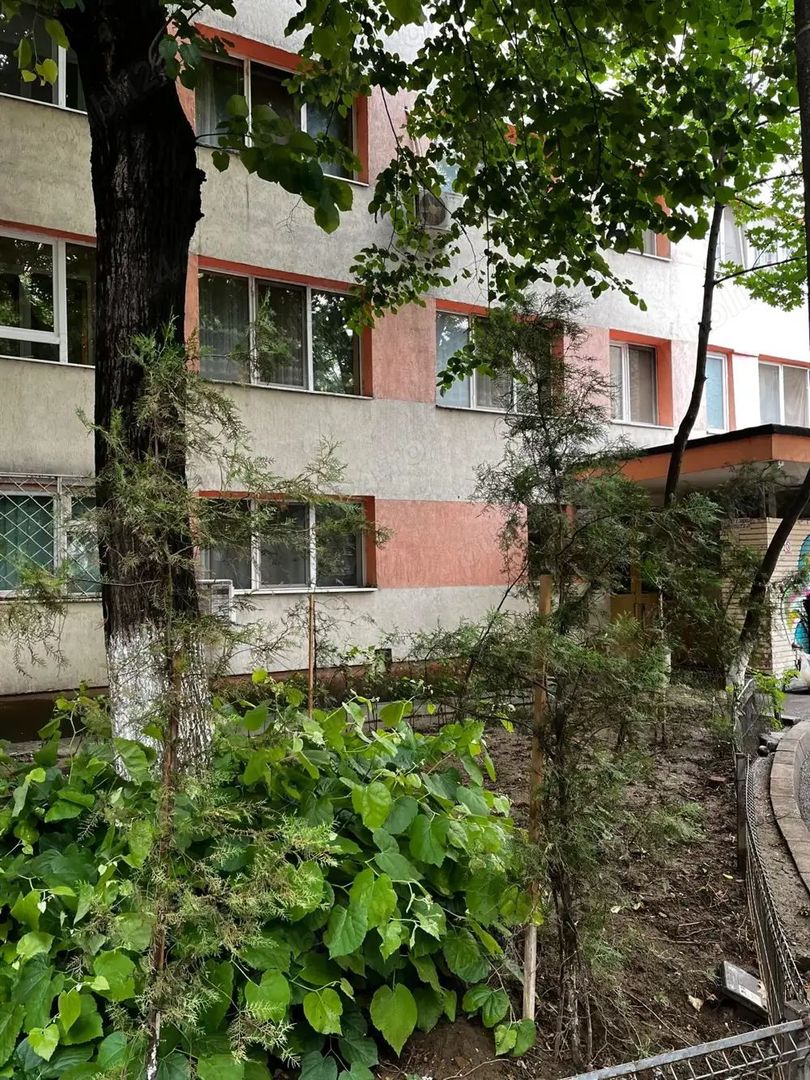inchiriez apt 2 camere , langa statia metrou Iancului - Poză 9