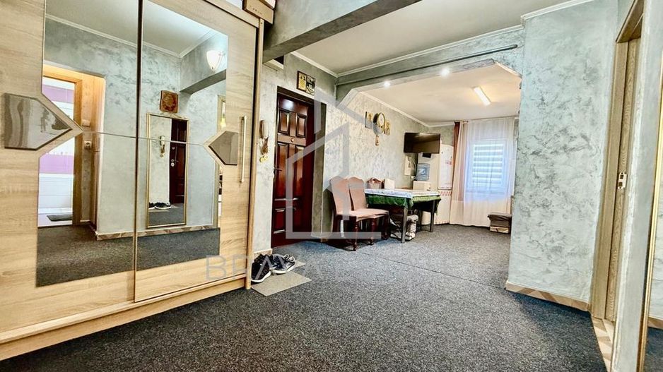 Apartament 3 camere, balcon, garaj, beci,  zona Floresti - Poză 7