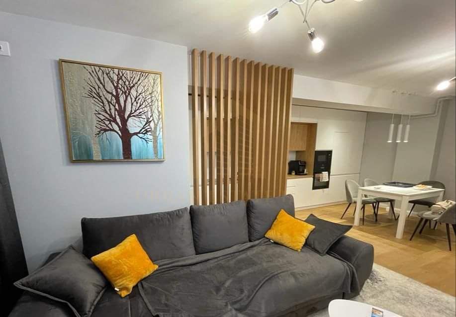 Vanzare apartament 2 camere, parcare, predare la cheie - Poză 1