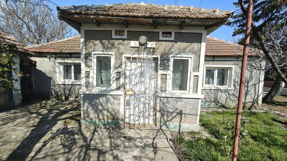 Casă bătrânească, Teren 1.183 mp, deschidere  22,37 ml - Poză 1