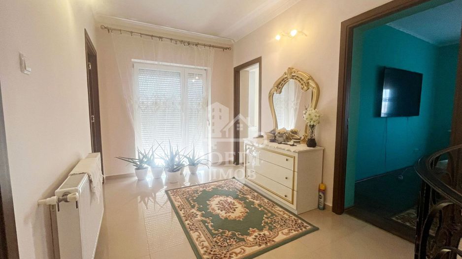 Casă cu 2 locuințe, teren intravilan 7062 mp Cetariu, Bihor - Poză 19