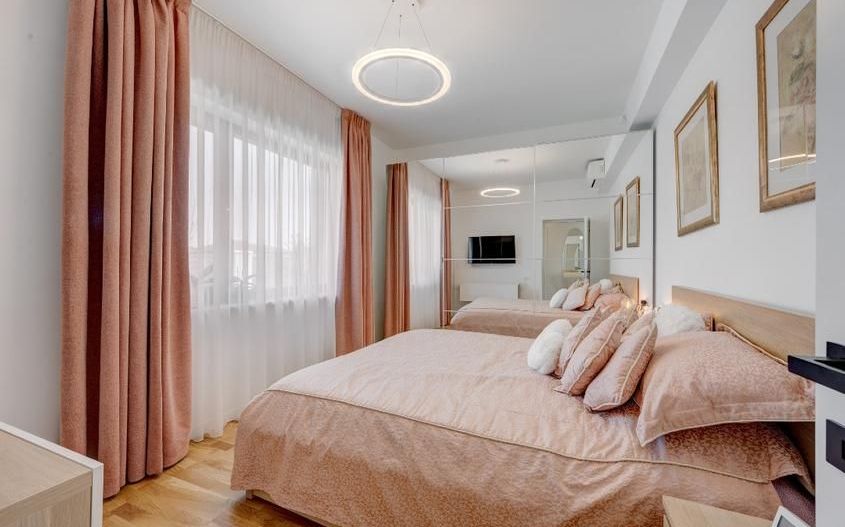 Casă Cochetă, 4 Camere ,Magazie si Beci. - Poză 8