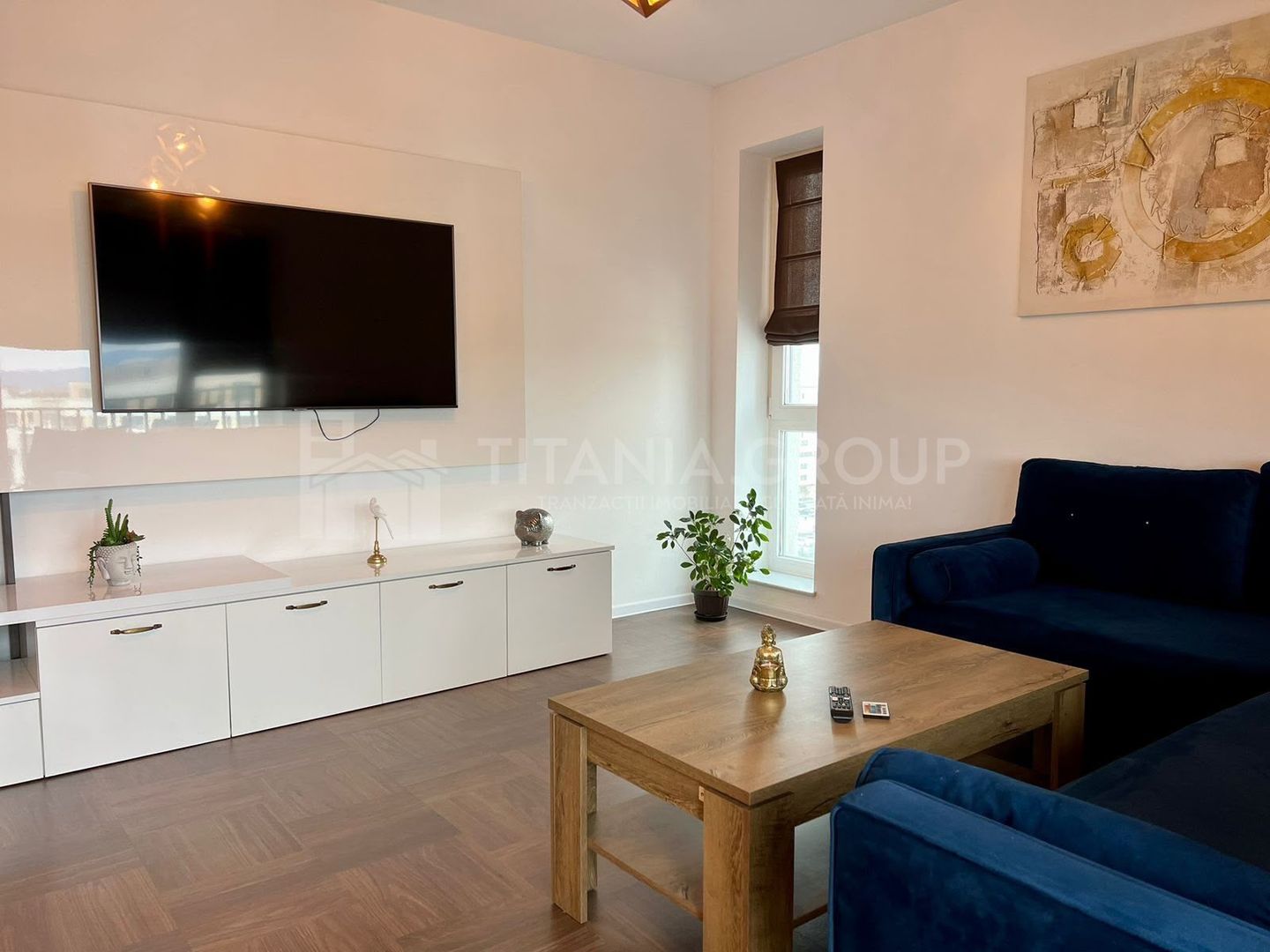 Apartament 2 camere mobilat și utilat, parcare și boxă - Kasper Coresi - Poză 2