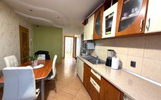 Apartament cu 3 camere in zona strazii Gorunului ! - Poză 5
