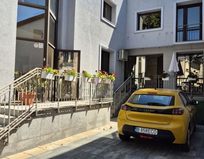 pațiu Ultracentral Premium – Ideal Clinică sau Birou | Piața Victoriei | 350 mp - Poză 2