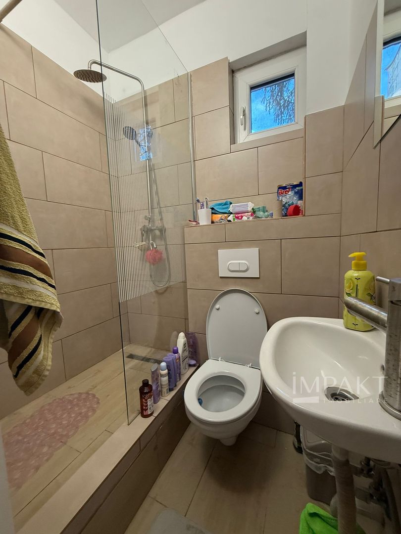 3 camere de inchiriat in zona Platinia - Poză 11