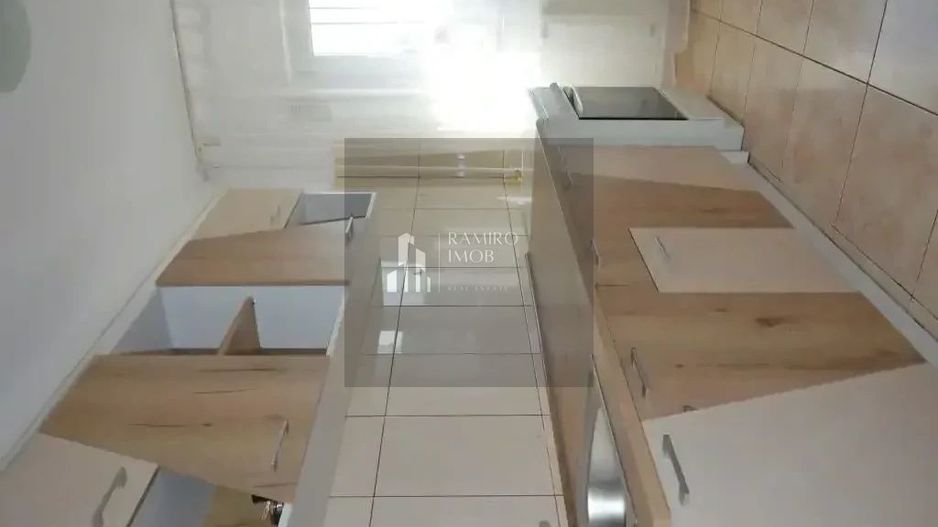 Apartament 2 camere  | 1 Mai | Turda | Decomandat | Prox Metrou - Poză 3