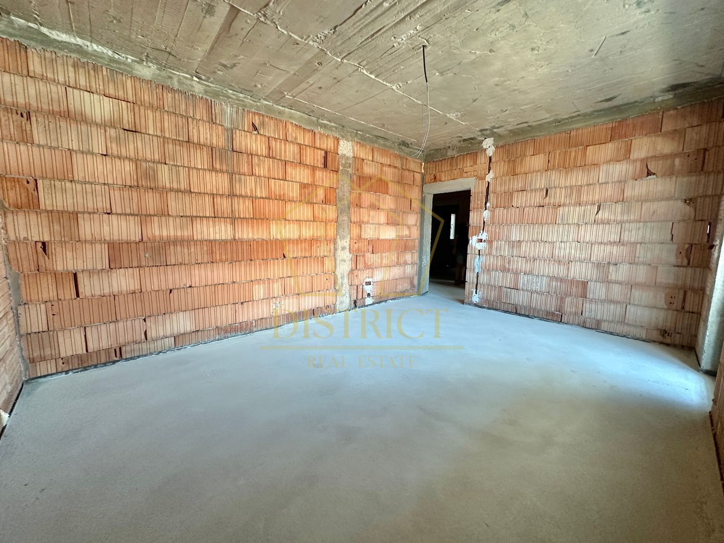 Apartament cu 2 camere si dressing decomandat la etajul 2in Giroc langa Hotel IQ - Poză 2