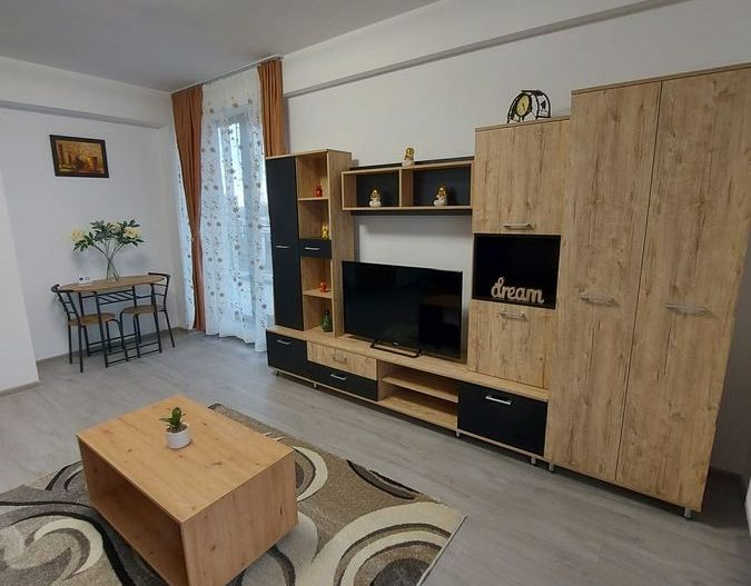 Închiriez garsonieră spațioasă,Vitan, metrou aproape, centrală proprie - Poză 5