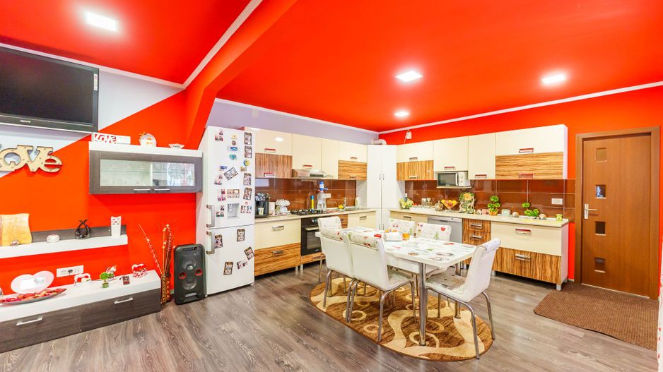 Casă spațioasă la sol în Macea - Poză 16