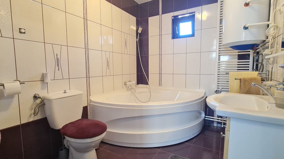 Casa individuala 3 camere mobilata utilata Tarlungeni - Poză 6