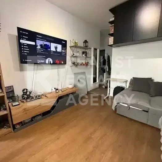 Vânzare, garsonieră în zona Militari Residence - Poză 1