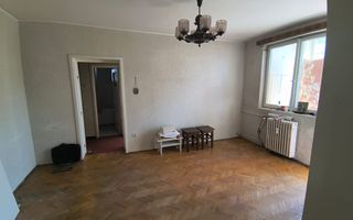 Apartament 3 camere, Ultracentral, etaj 2, vedere parc - Poză 2