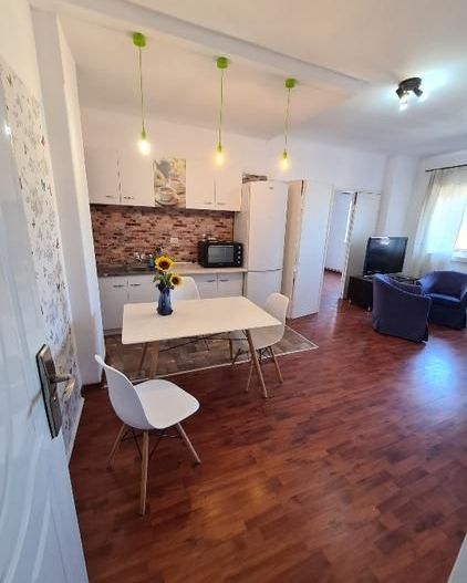 De vanzare Apartament 4 camere Kogalniceanu rond, Sector 5 - Poză 1