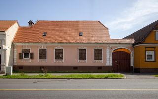 Casă Săsească Autentică cu Șură Impresionantă în Cristian – Teren 2729mp - Poză 1