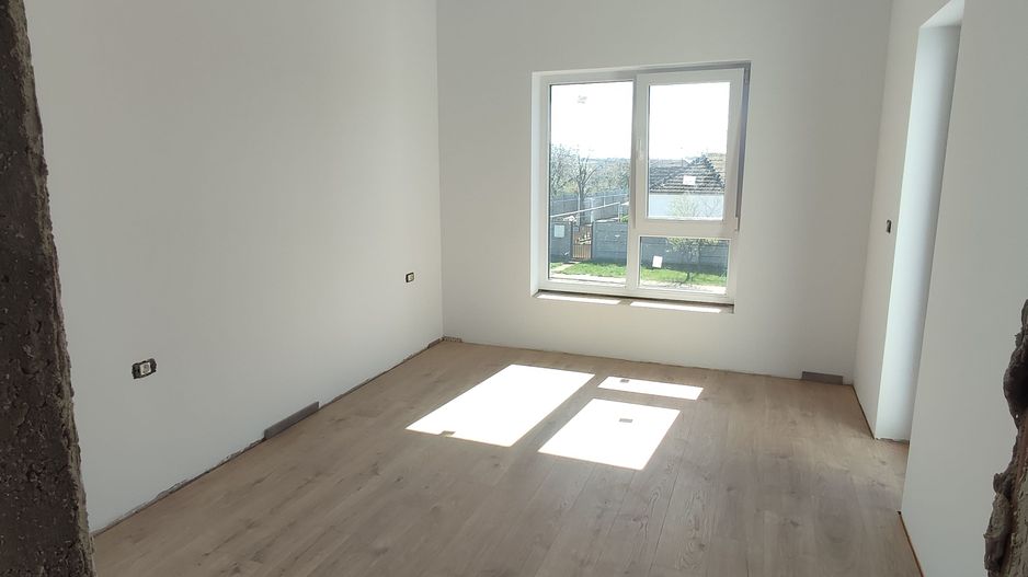 Sanandrei,Duplex P+E, Drum Asfaltat, Proiect Modern. - Poză 12