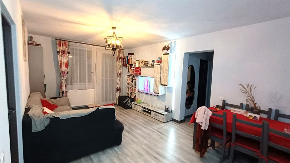 Apartament decomandat 54 mp-etaj 1-balcon-parcare/boxa-Baciu - Poză 1