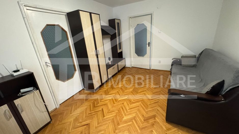 Apartament cu 3 camere, 68mp, Zona strazii Petru Dobra - Poză 2